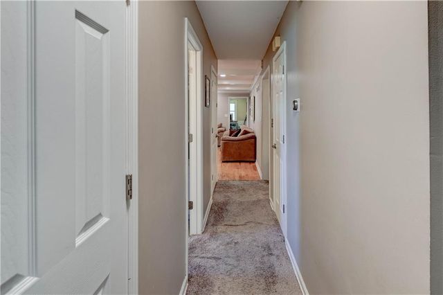 1335 SW Horizon Drive, Blue Springs, MO 64015