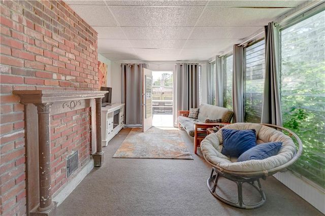1335 SW Horizon Drive, Blue Springs, MO 64015
