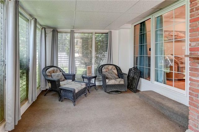 1335 SW Horizon Drive, Blue Springs, MO 64015