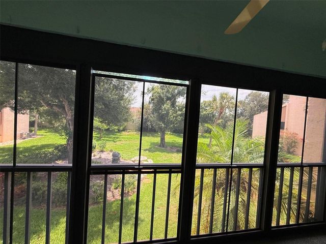 2536 CLUBHOUSE CIRCLE 202, Sarasota, FL 34232