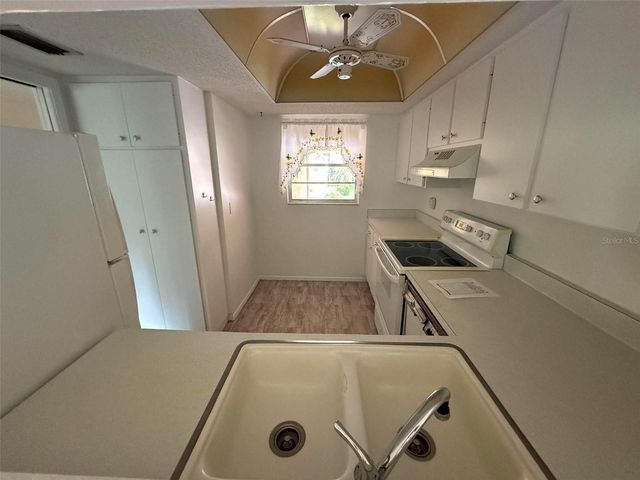 2536 CLUBHOUSE CIRCLE 202, Sarasota, FL 34232