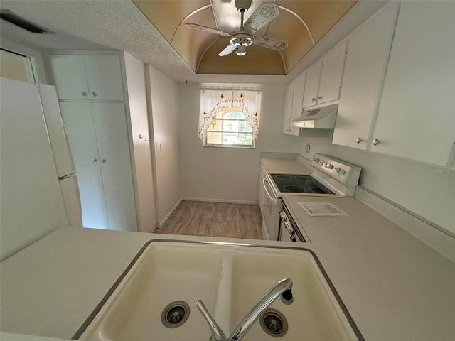 2536 CLUBHOUSE CIRCLE 202, Sarasota, FL 34232