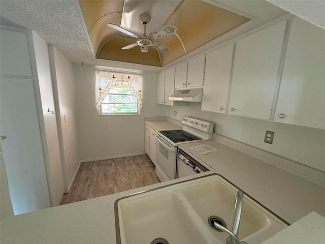 2536 CLUBHOUSE CIRCLE 202, Sarasota, FL 34232