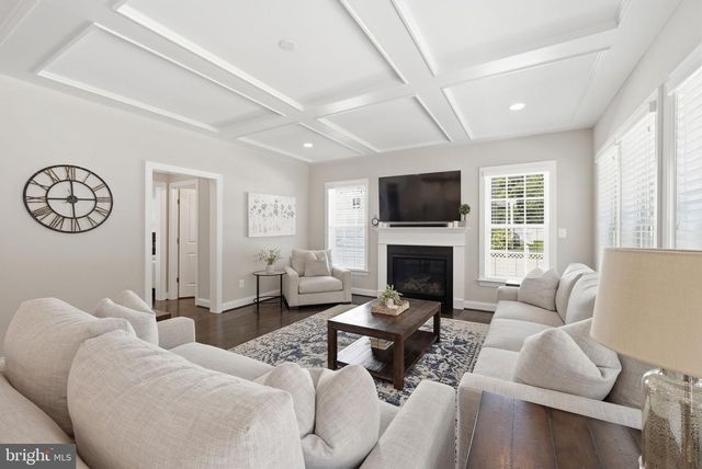10718 SPRUCE ST, Fairfax, VA 22030