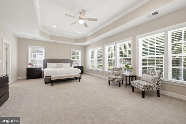 10718 SPRUCE ST, Fairfax, VA 22030