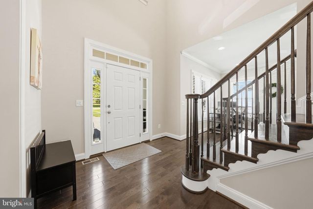 10718 SPRUCE ST, Fairfax, VA 22030