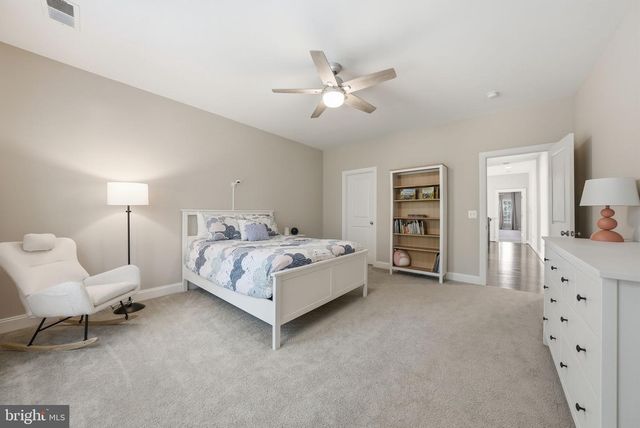 10718 SPRUCE ST, Fairfax, VA 22030