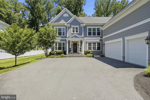 10718 SPRUCE ST, Fairfax, VA 22030