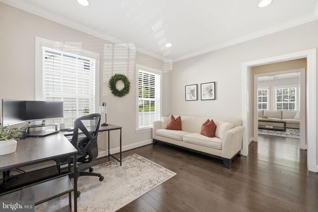 10718 SPRUCE ST, Fairfax, VA 22030