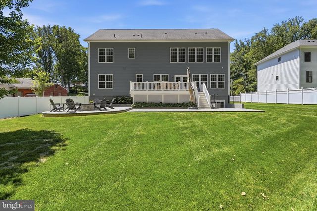 10718 SPRUCE ST, Fairfax, VA 22030