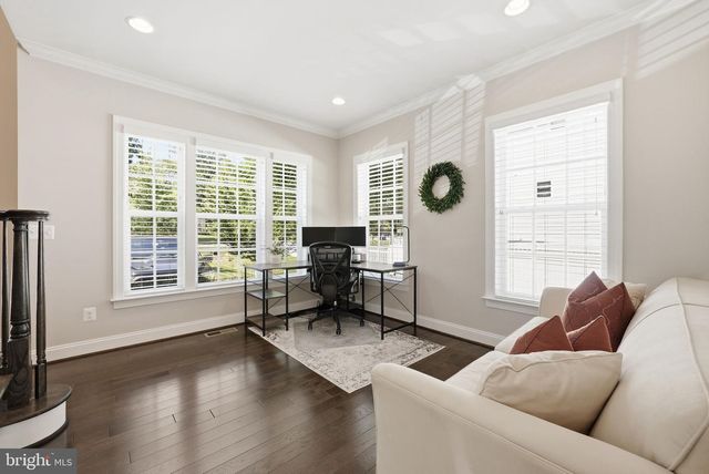 10718 SPRUCE ST, Fairfax, VA 22030