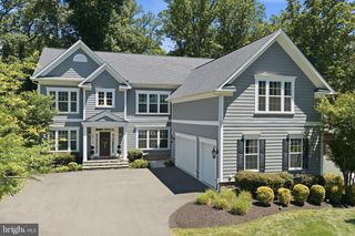10718 SPRUCE ST, Fairfax, VA 22030