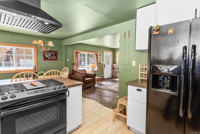 43400 Sheephorn Road, Big Bear Lake, CA 92315