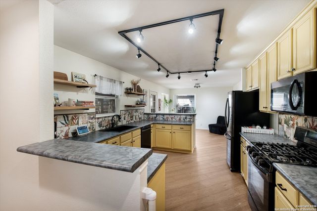 2622 Dove Crossing, New Braunfels, TX 78130