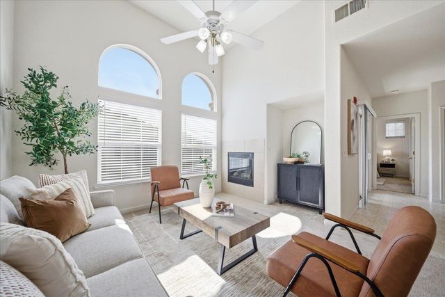 1001 Ferry Cir, Folsom, CA 95630