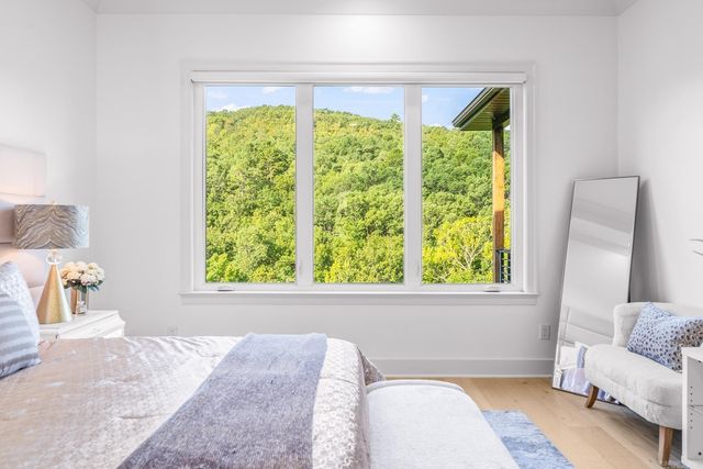 25 Falstone Drive, Little Rock, AR 72223