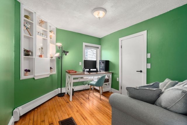 7 Meacham St, Somerville, MA 02145