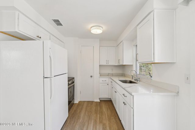 502 VALDERIA Drive, Orange Park, FL 32073