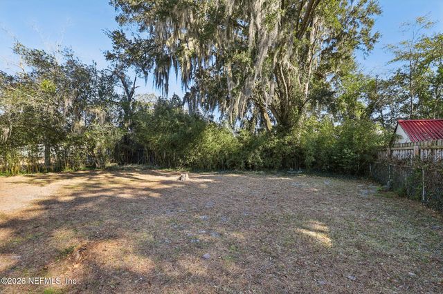 502 VALDERIA Drive, Orange Park, FL 32073