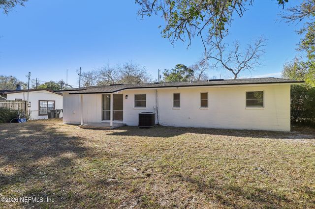 502 VALDERIA Drive, Orange Park, FL 32073