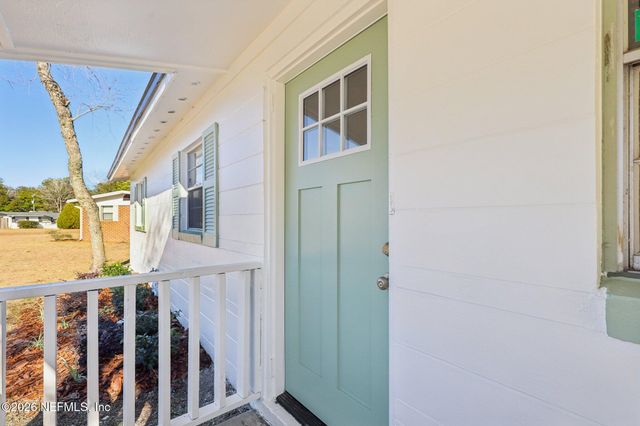 502 VALDERIA Drive, Orange Park, FL 32073