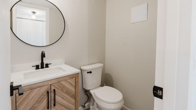 272 Preston Way, Boca Raton, FL 33434