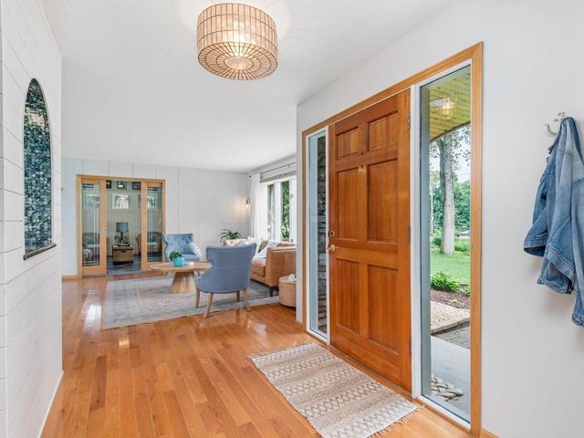 140 Lakeview Terrace Boulevard, Waconia, MN 55387