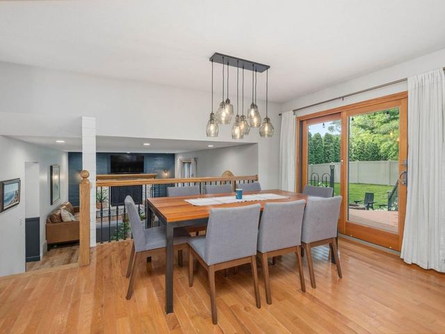 140 Lakeview Terrace Boulevard, Waconia, MN 55387