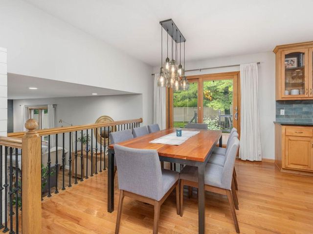 140 Lakeview Terrace Boulevard, Waconia, MN 55387