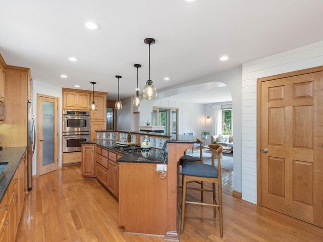 140 Lakeview Terrace Boulevard, Waconia, MN 55387