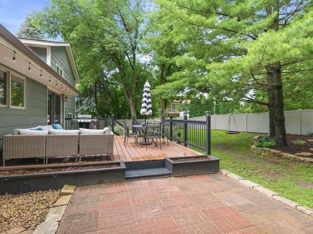 140 Lakeview Terrace Boulevard, Waconia, MN 55387