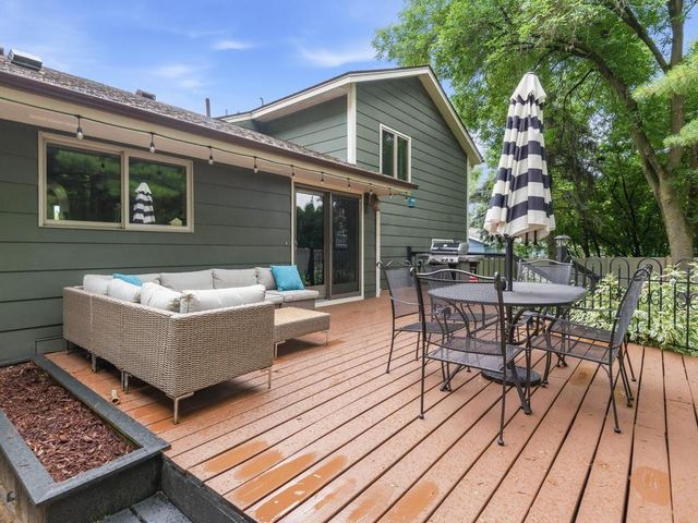 140 Lakeview Terrace Boulevard, Waconia, MN 55387