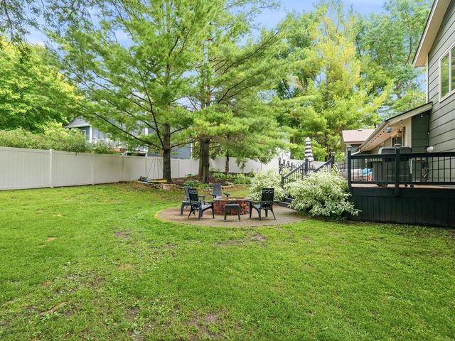 140 Lakeview Terrace Boulevard, Waconia, MN 55387
