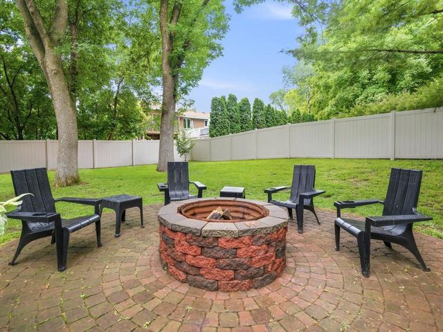 140 Lakeview Terrace Boulevard, Waconia, MN 55387