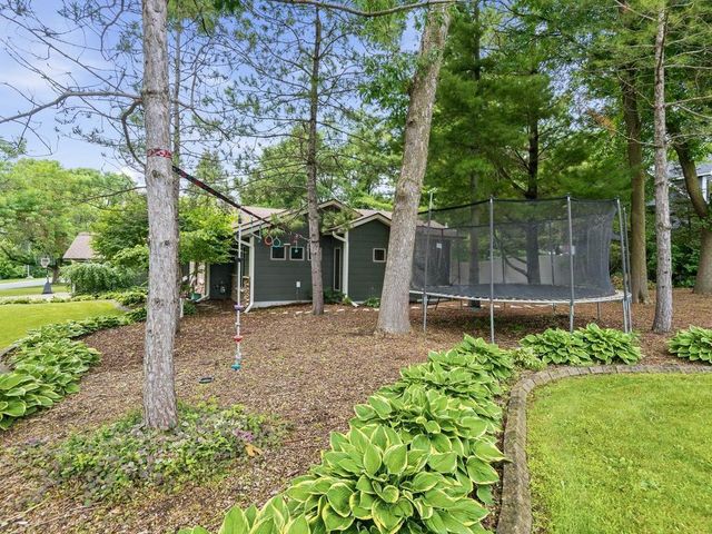 140 Lakeview Terrace Boulevard, Waconia, MN 55387