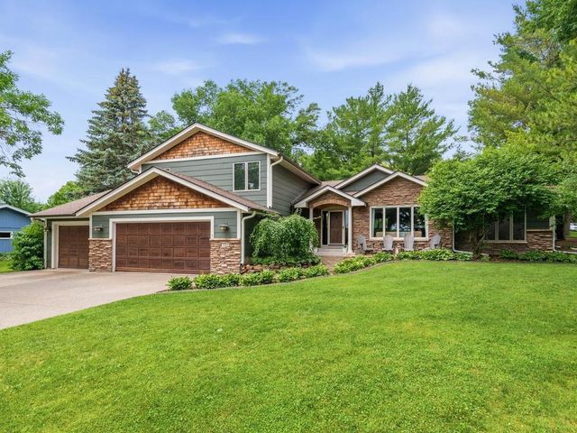 140 Lakeview Terrace Boulevard, Waconia, MN 55387