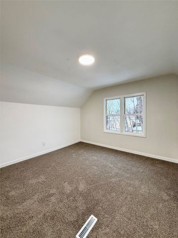 1103 Pleasant View Drive, Des Moines, IA 50315