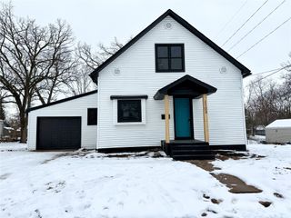 1103 Pleasant View Drive, Des Moines, IA 50315