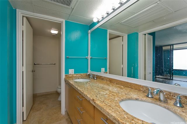 1600 Ala Moana Boulevard 2808, Honolulu, HI 96815