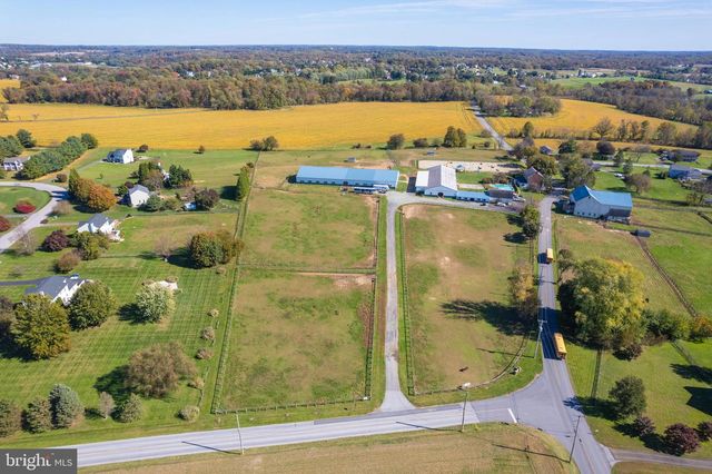 845 WATERWAY RD, Oxford, PA 19363