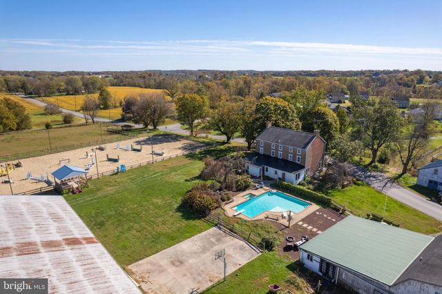 845 WATERWAY RD, Oxford, PA 19363