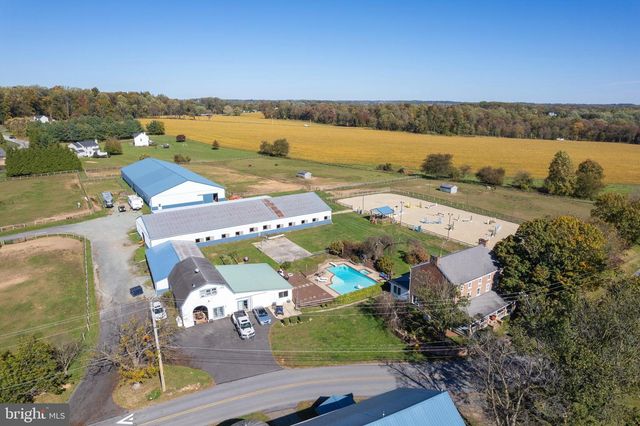 845 WATERWAY RD, Oxford, PA 19363