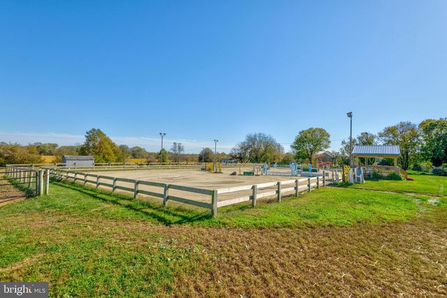 845 WATERWAY RD, Oxford, PA 19363