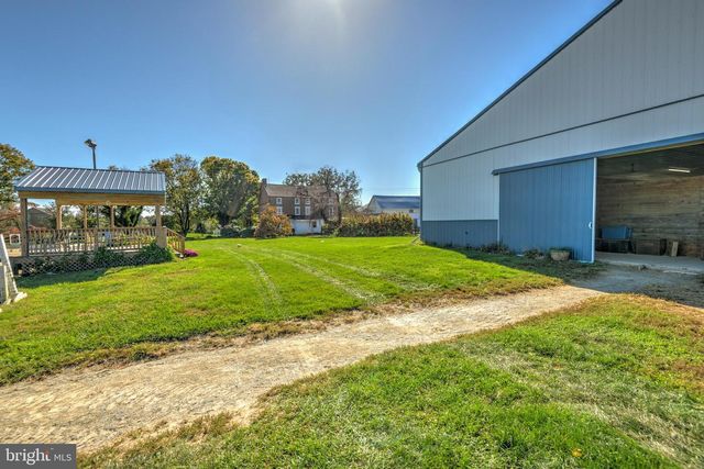 845 WATERWAY RD, Oxford, PA 19363