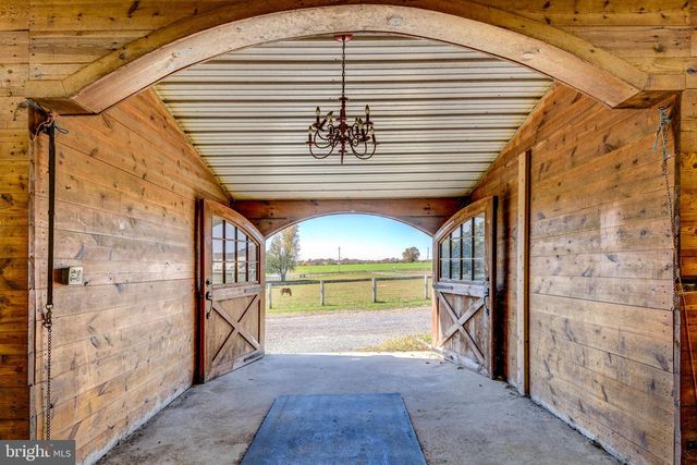 845 WATERWAY RD, Oxford, PA 19363