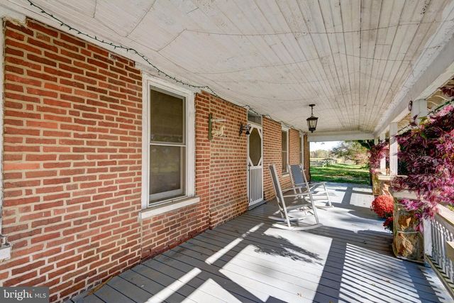 845 WATERWAY RD, Oxford, PA 19363