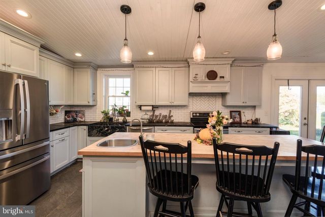 845 WATERWAY RD, Oxford, PA 19363