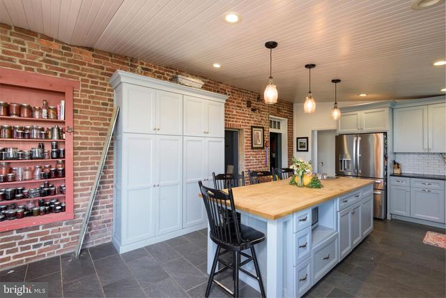 845 WATERWAY RD, Oxford, PA 19363