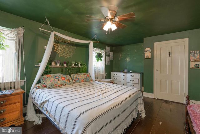 845 WATERWAY RD, Oxford, PA 19363