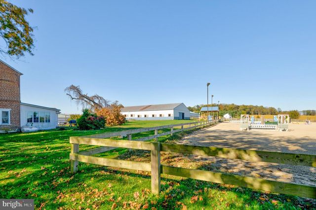 845 WATERWAY RD, Oxford, PA 19363